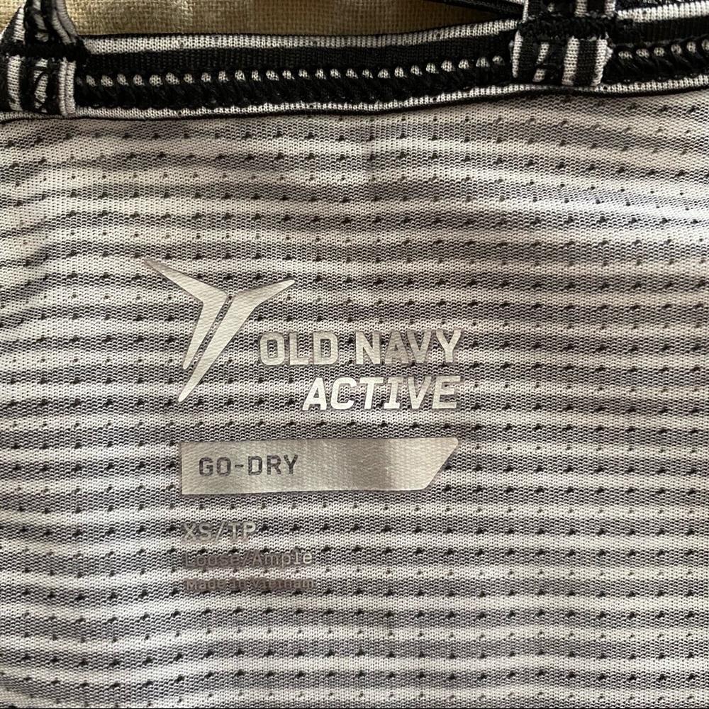 Old Navy Active Tropical Racerback Tank - Picture 7 of 7